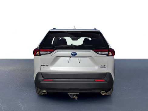Used 2023 Toyota RAV4 XLE Premium image 8