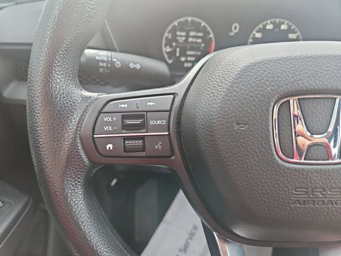 Used 2024 Honda CR-V LX image 12