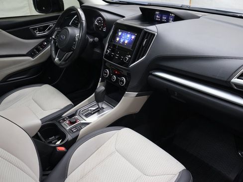 Used 2020 Subaru Forester Premium image 10