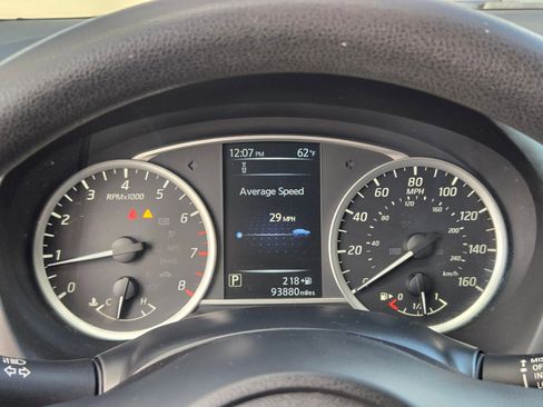 Used 2018 Nissan Sentra S image 24