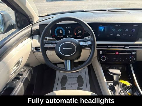 Used 2025 Hyundai Tucson SEL FWD image 17