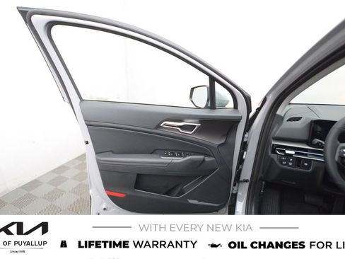 New 2026 Kia Sportage EX image 9