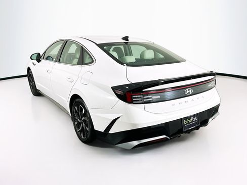 Used 2025 Hyundai Sonata SEL FWD image 5