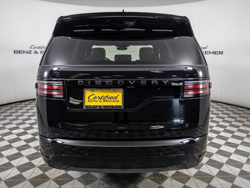 Used 2025 Land Rover Discovery Dynamic SE image 8