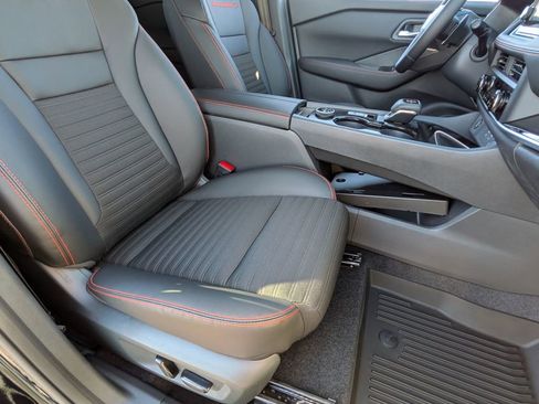 New 2026 Nissan Rogue Rock Creek image 31