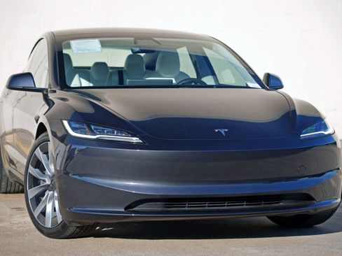 Used 2024 Tesla Model 3 RWD image 4