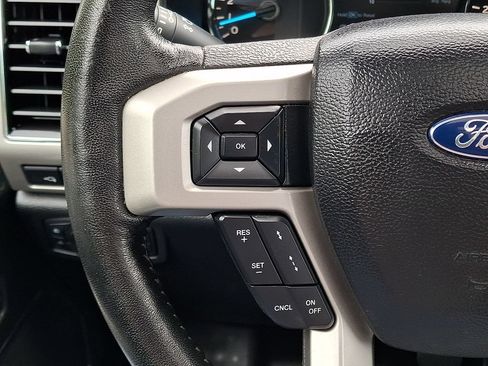 Used 2018 Ford F150 Lariat w/ Equipment Group 502A Luxury AWD/4WD image 21