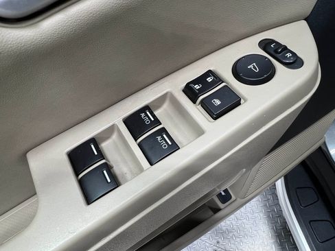 Used 2009 Honda Pilot Touring image 17