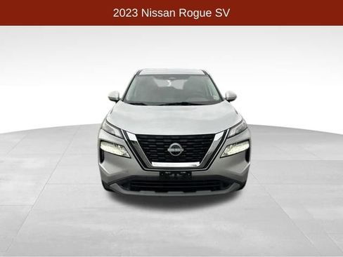 Used 2023 Nissan Rogue SV AWD/4WD image 2
