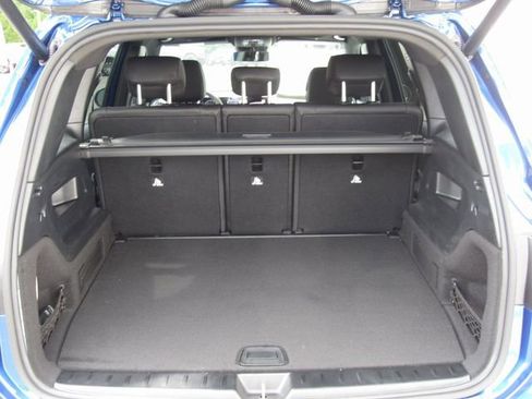 Used 2025 Mercedes-Benz GLB 250 4MATIC image 23