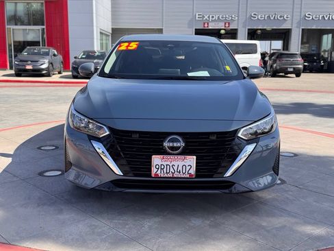 Used 2025 Nissan Sentra SV FWD image 3