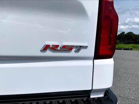 Used 2026 Chevrolet Silverado 1500 RST AWD/4WD image 25