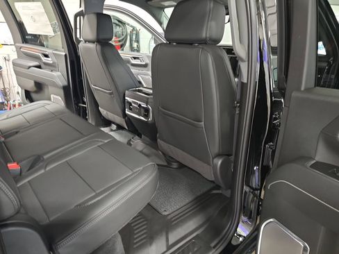 New 2026 GMC Sierra 3500 Denali w/ Denali Reserve Package AWD/4WD image 11