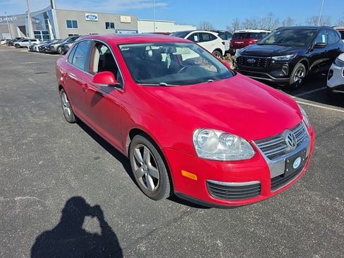 Used 2009 Volkswagen Jetta SE image 2