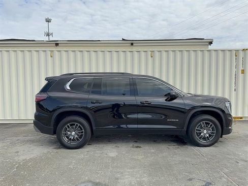 Used 2025 GMC Acadia Elevation FWD image 2