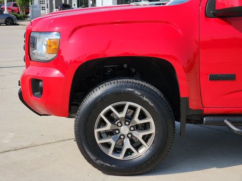 Used 2016 GMC Canyon SLE w/ All Terrain Package AWD/4WD image 8