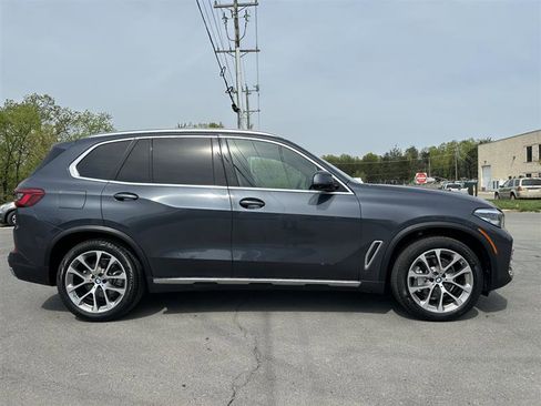 Used 2019 BMW X5 xDrive40i w/ Premium Package 2 image 10