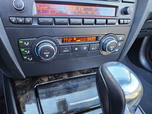 Used 2009 BMW 328i Convertible image 19