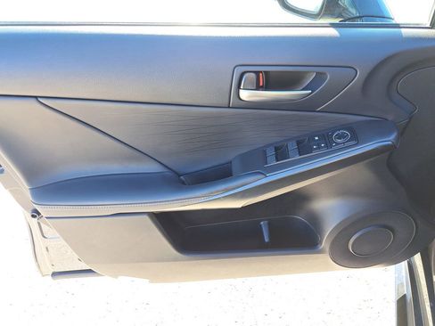 Used 2021 Lexus IS 350 F Sport image 12