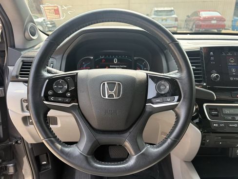 Used 2020 Honda Pilot Touring image 15