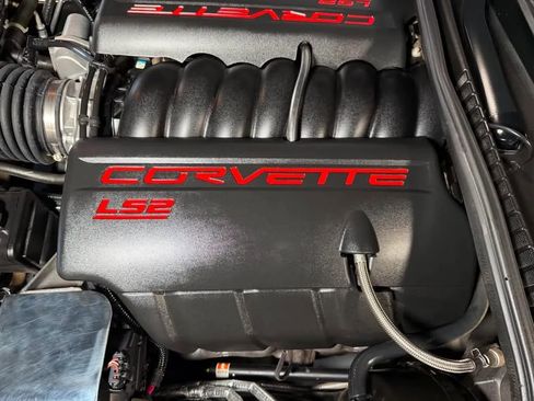 Used 2006 Chevrolet Corvette Convertible w/ Preferred Equipment Group RWD image 9