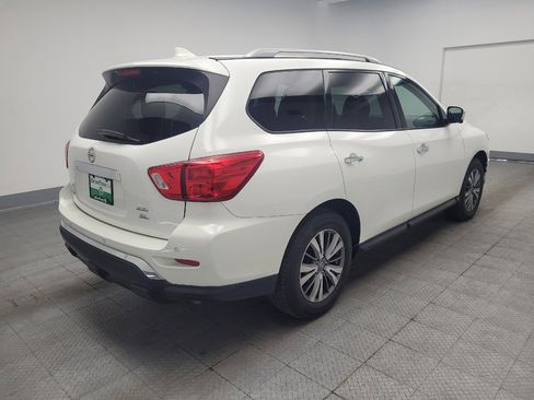 Used 2019 Nissan Pathfinder SL AWD/4WD image 9
