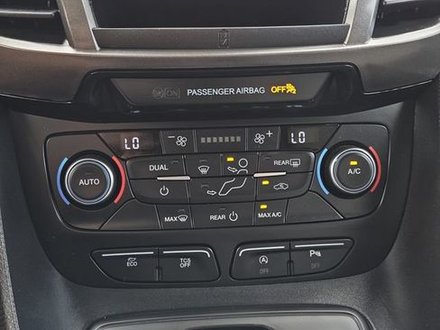 Used 2022 Ford Transit Connect XLT FWD image 19