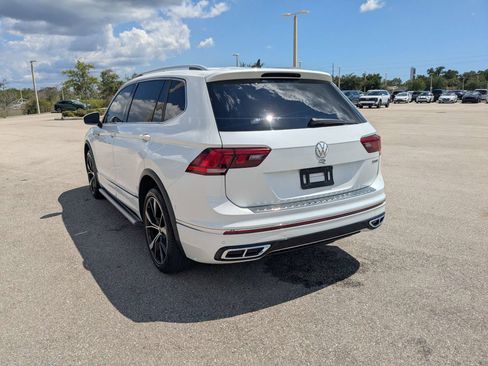 Used 2022 Volkswagen Tiguan SEL R-Line AWD/4WD image 7