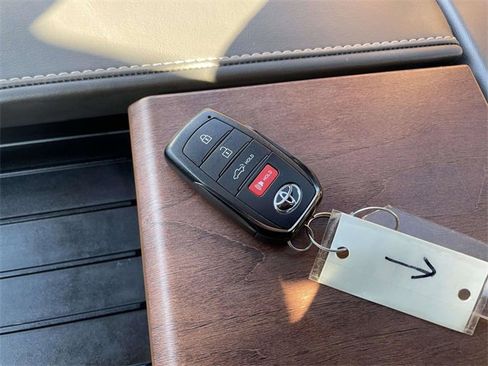 Used 2023 Toyota Tundra 1794 Edition image 31