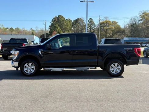 Used 2021 Ford F150 XLT image 2