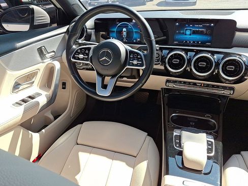 Used 2019 Mercedes-Benz A 220 image 15