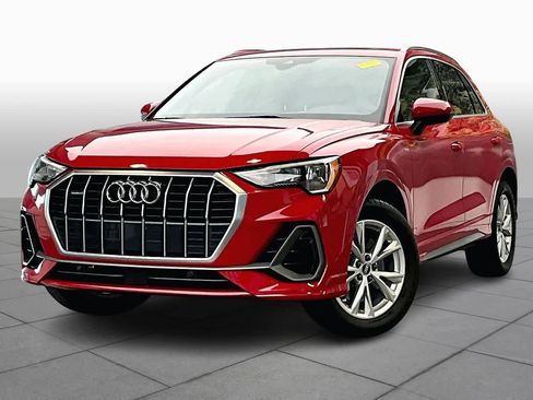 Used 2022 Audi Q3 2.0T Premium w/ Convenience Package image 1