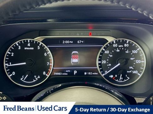 Used 2022 Nissan Pathfinder SV image 14