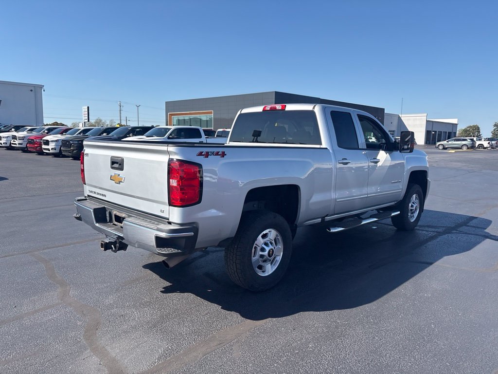 Used 2019 Chevrolet Silverado 2500 LT AWD/4WD image 14