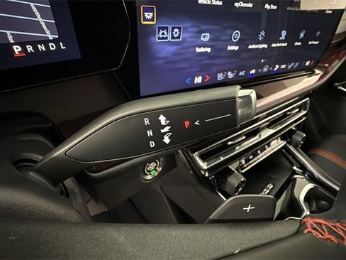 Certified 2026 Chevrolet Traverse RS image 41