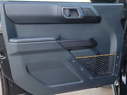 Used 2024 Ford Bronco Badlands image 11