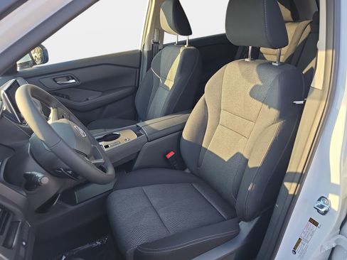 New 2026 Nissan Rogue SV w/ Cold Weather Package FWD image 15