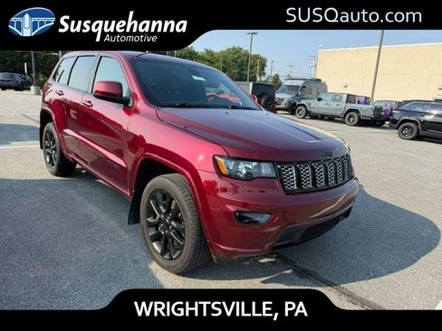 Used 2021 Jeep Grand Cherokee Laredo X AWD/4WD image 1