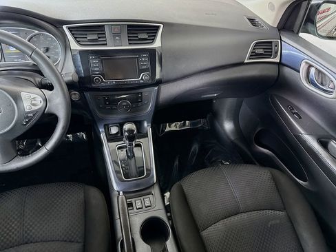 Used 2018 Nissan Sentra SR w/ SR Midnight Edition Package image 25