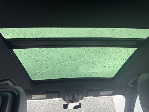 Used 2023 Audi Q3 2.0T Premium image 32