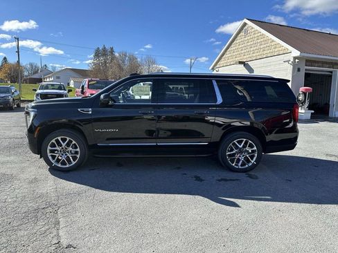 New 2026 GMC Yukon XL Elevation w/ LPO, Floor Liner Package AWD/4WD image 8