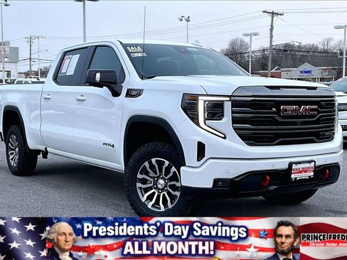 Used 2022 GMC Sierra 1500 AT4 w/ AT4 Premium Package image 1
