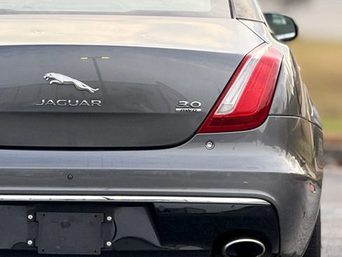 Used 2017 Jaguar XJ L Portfolio image 14