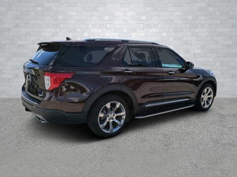 Used 2020 Ford Explorer Platinum w/ Premium Technology Package image 5