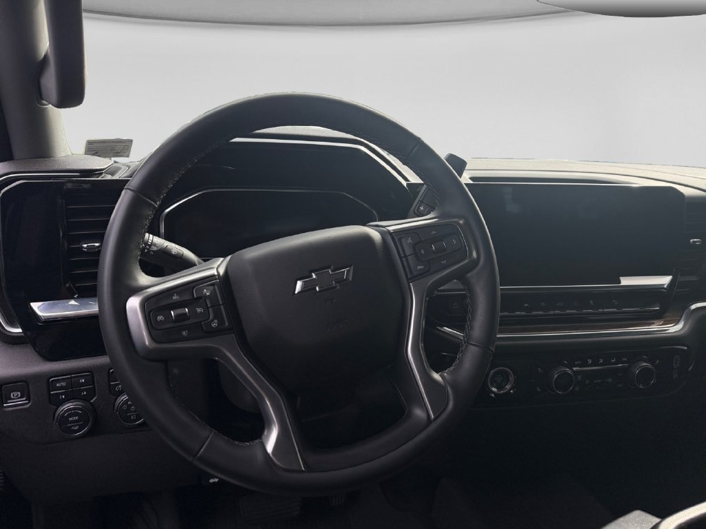 Used 2024 Chevrolet Silverado 1500 RST AWD/4WD image 13