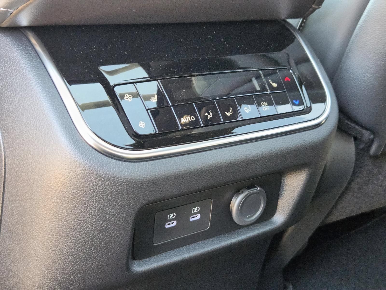New 2026 Nissan Armada Platinum Reserve AWD/4WD image 18