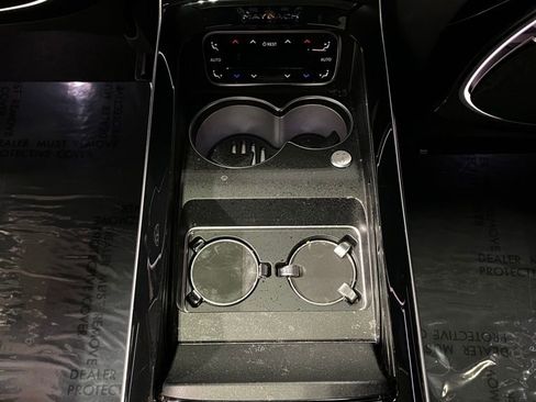 Used 2022 Mercedes-Benz Maybach S 580 4MATIC w/ Manufaktur Leather Package image 32