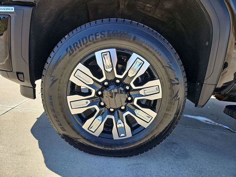 Used 2024 GMC Sierra 2500 Denali AWD/4WD image 33