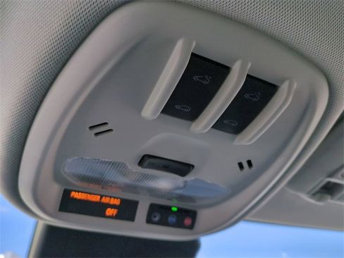 Certified 2024 Chevrolet Trax LT w/ Sunroof Package image 24