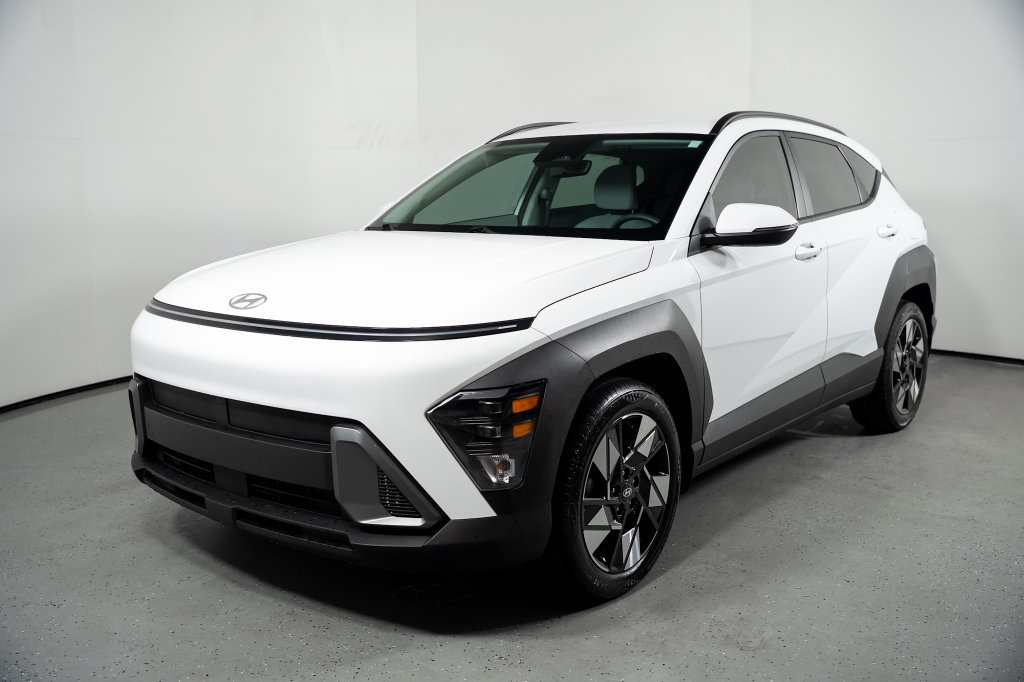 Used 2024 Hyundai Kona SEL FWD image 14